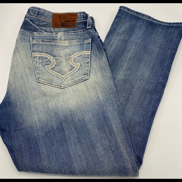 Big Star Maddie mid rise regular cut jeans. - Picture 4 of 4